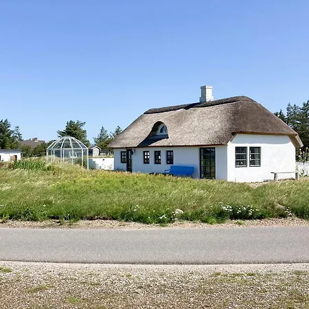 Tatil Evi Historic House With Fjord View On Veno Vemb