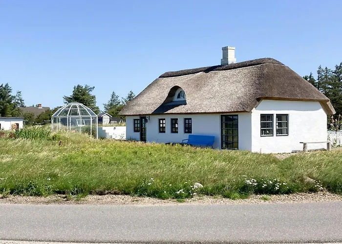 Tatil Evi Historic House With Fjord View On Veno Vemb